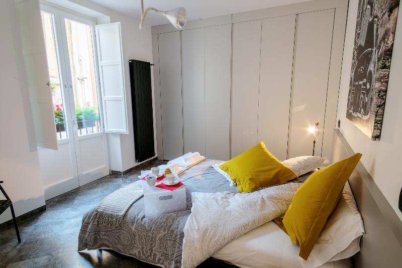 Debellini Design Apartments ปาแลร์โม ภายนอก รูปภาพ